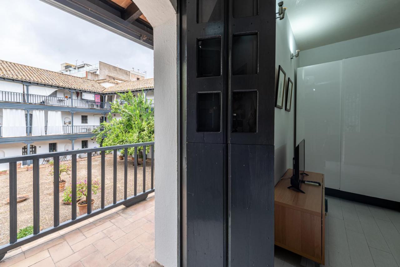 Apartamento En Monumento Historico Nacional Corral Del Conde-Duque De Olivares Sevilla Exterior foto